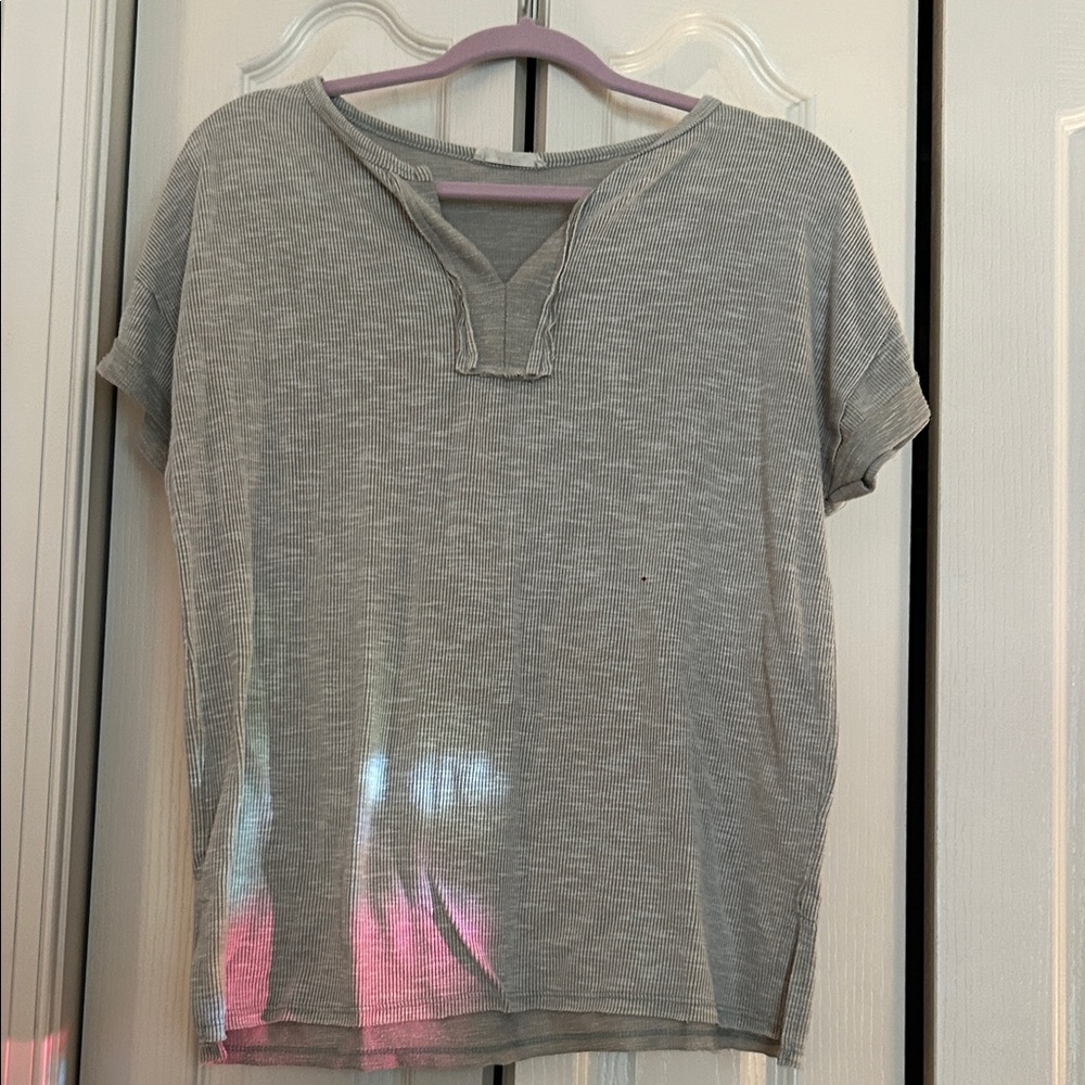 Chic Light Gray Women's Short Sleeve Top